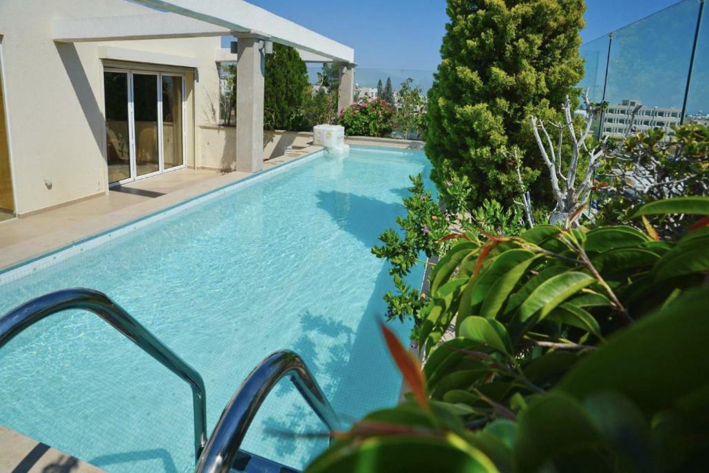 Huge Penthouse With Private Pool Apartment Paphos Exterior foto